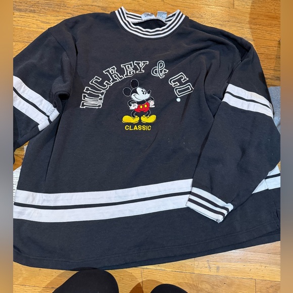 Disney Tops - Vintage Mickey Mouse sweatshirt